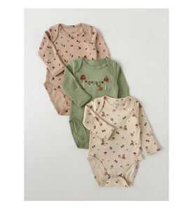 Carrot 10002272 Набор из трех боди-кимоно "Бельчонок" (молочный)