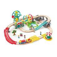 HAPE Игровой набор "Железная дорога" Парк развлечений