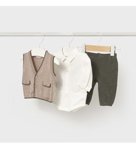 Mayoral 2582/38 Комплект 3ед. Жилет, штаны, боди-рубашка Mayoral 2582/38 Комплект 3ед. Жилет, штаны, боди-рубашка