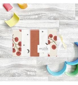 Набор платочков-слюнявчиков Mjolk Cherry Tomatoes (20см*20см) Набор платочков-слюнявчиков Mjolk Cherry Tomatoes (20см*20см)