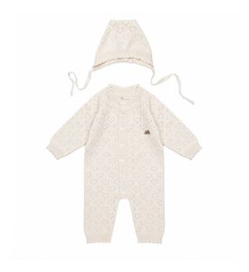 НаследникЪ Выжанова Комплект "Мамина любовь" : комбинезон + шапка НВ-МТ-005-НТ